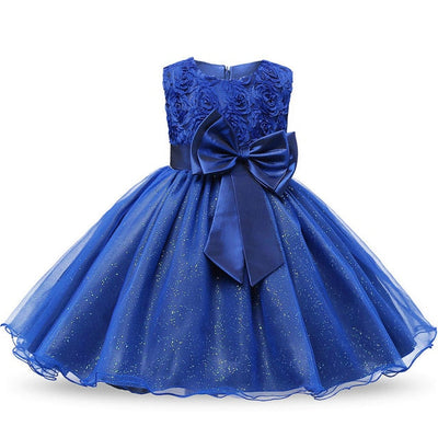 Robe princesse bébé bleue avec motifs fleurs en relief et jupe en tulle étincelante