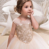 Robe princesse fille ivoire avec dentelle dorée et broderies florales