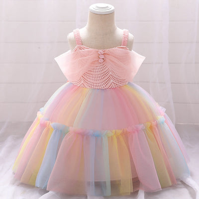 Robe princesse bébé pastel arc-en-ciel avec motifs en crochet et roses en tissu