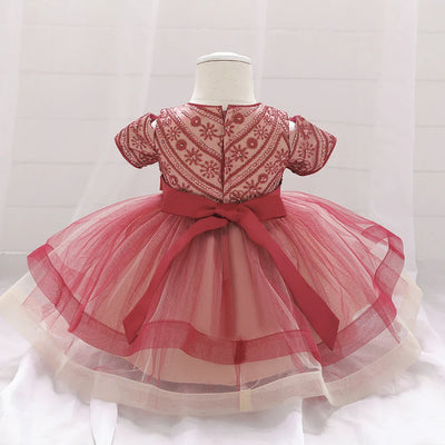 Robe princesse bébé rouge foncé avec motifs floraux et nœud crème