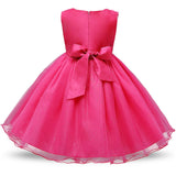 Robe princesse bébé rose vif avec motifs floraux et nœud à la taille