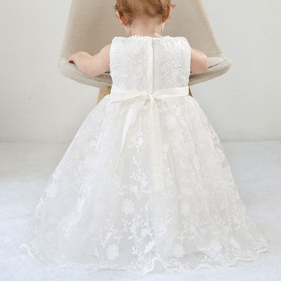 Robe baptême bébé fille blanche en dentelle avec bonnet assorti