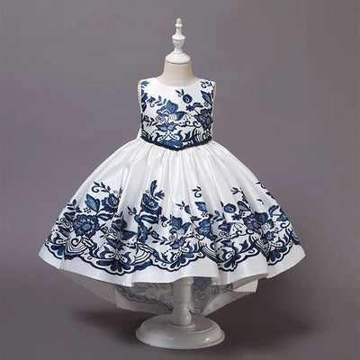 Robe princesse fille blanche et rouge bordeaux avec motifs floraux brodés