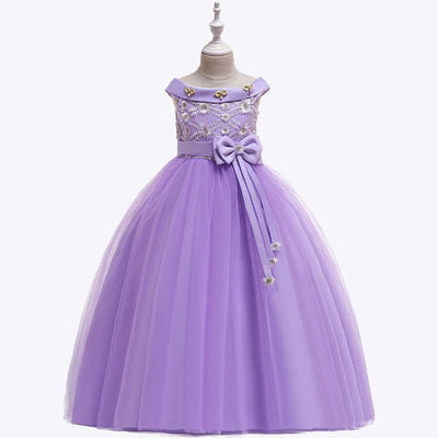 Robe princesse fille blanche avec corsage en dentelle fleurie et jupe en tulle volumineuse